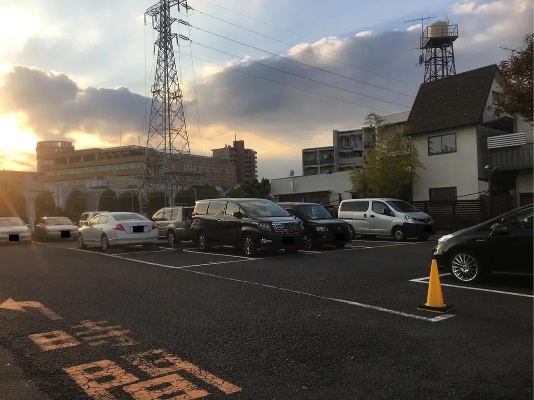 足立区千住桜木１丁目　月極駐車場